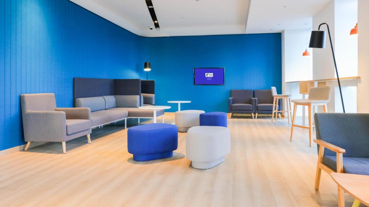 Holiday Inn Express Shanghai Pudong Airport By Ihg Esterno foto