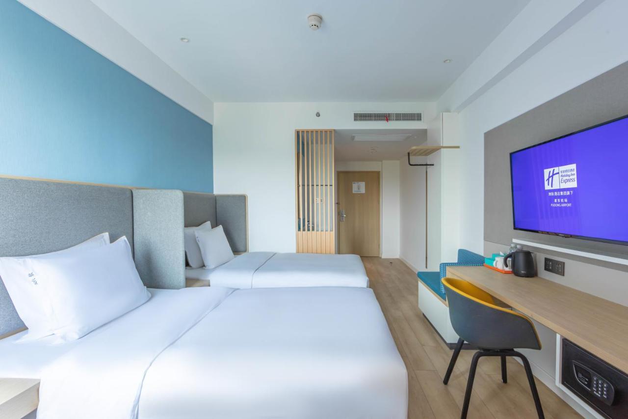 Holiday Inn Express Shanghai Pudong Airport By Ihg Esterno foto