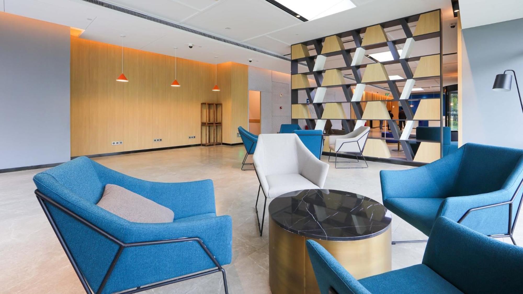 Holiday Inn Express Shanghai Pudong Airport By Ihg Esterno foto