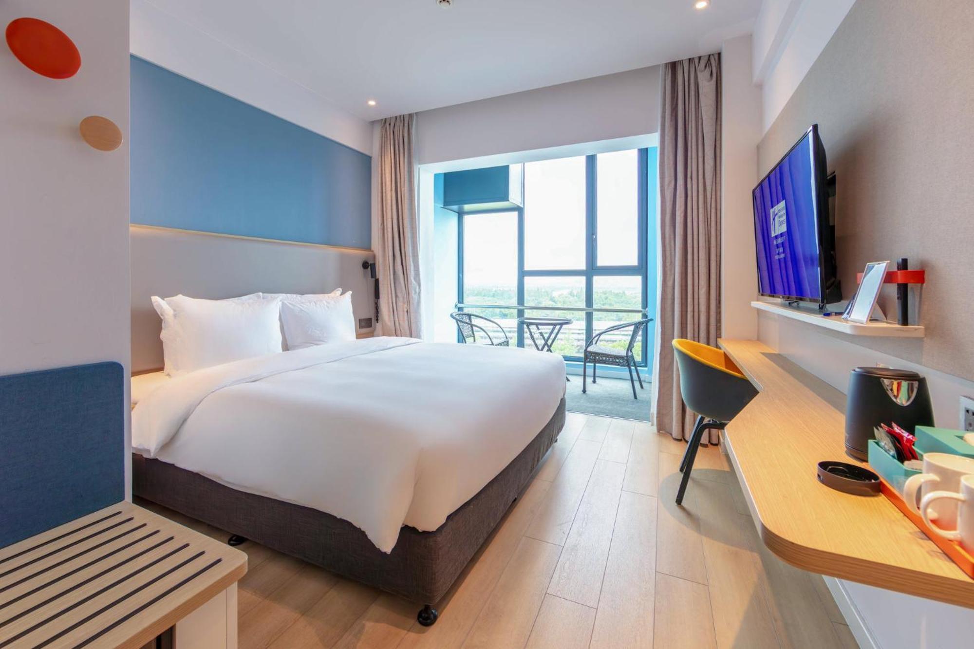 Holiday Inn Express Shanghai Pudong Airport By Ihg Esterno foto