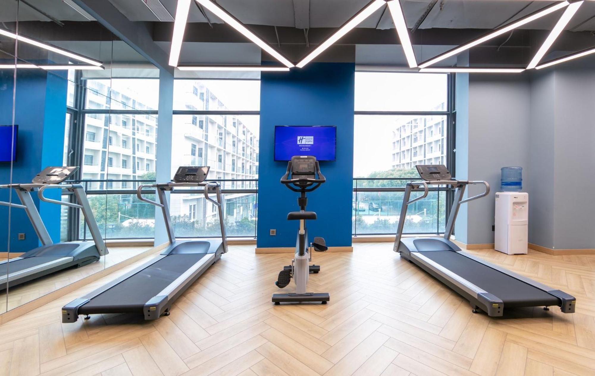 Holiday Inn Express Shanghai Pudong Airport By Ihg Esterno foto